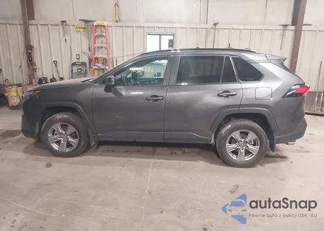 2024 Toyota Rav4 Xle из США, поврежденный, VIN 2T3W1RFV3RC257937